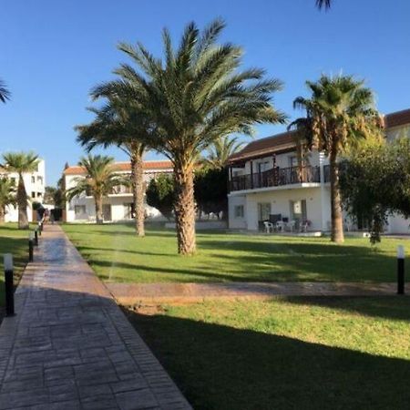 Maistros Hotel Apartments Protaras Exterior foto